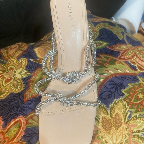Azalea Wang blinged out heels Gorgeous - Picture 5 of 10